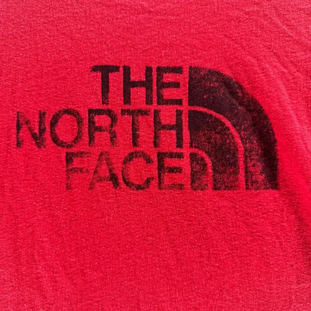 The‎ North Face Shirt Men Medium Red Crew Neck Standard Outdoors Hiking Cotton